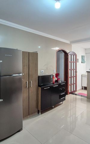 Casa à venda com 200m², 2 quartos e 2 vagasCozinha