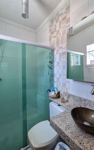 Casa à venda com 200m², 2 quartos e 2 vagasBanheiro Social
