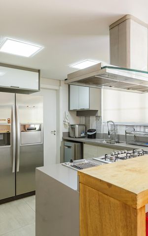 Apartamento para alugar com 122m², 2 quartos e 2 vagas Apartamento para alugar com 122m², 2 quartos e 2 vagasCozinha