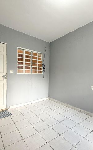 Casa para alugar com 40m², 1 quarto e sem vaga Casa para alugar com 40m², 1 quarto e sem vagaSala