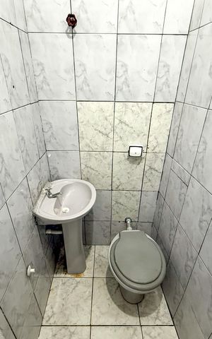 Casa para alugar com 40m², 1 quarto e sem vaga Casa para alugar com 40m², 1 quarto e sem vagaBanheiro