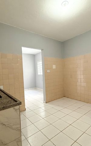 Casa para alugar com 40m², 1 quarto e sem vaga Casa para alugar com 40m², 1 quarto e sem vagaCozinha