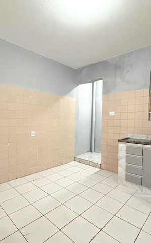 Casa para alugar com 40m², 1 quarto e sem vaga Casa para alugar com 40m², 1 quarto e sem vagaCozinha