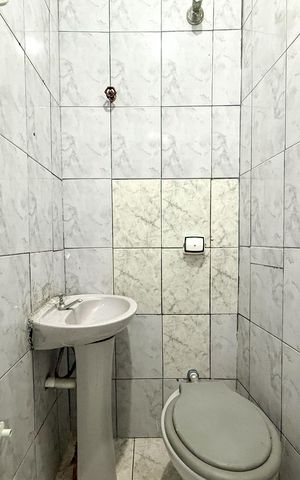 Casa para alugar com 40m², 1 quarto e sem vaga Casa para alugar com 40m², 1 quarto e sem vagaBanheiro