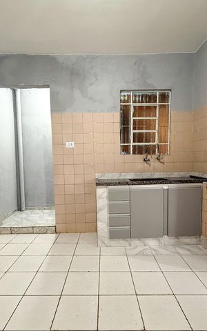 Casa para alugar com 40m², 1 quarto e sem vaga Casa para alugar com 40m², 1 quarto e sem vagaCozinha