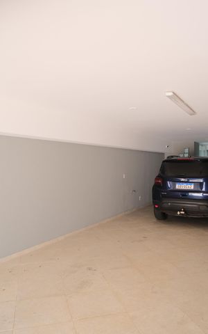 Casa à venda com 320m², 4 quartos e 7 vagasGaragem