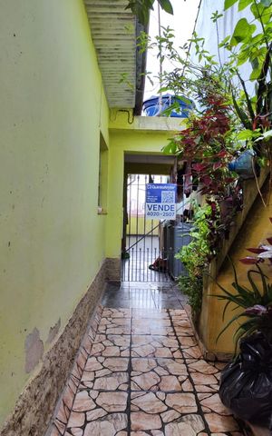 Casa à venda com 140m², 2 quartos e sem vagaFachada / Placa 