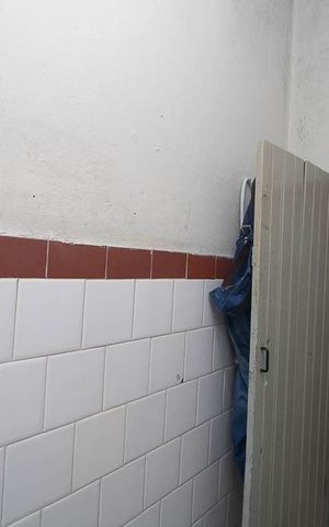 Casa à venda com 140m², 2 quartos e sem vagaBanheiro 