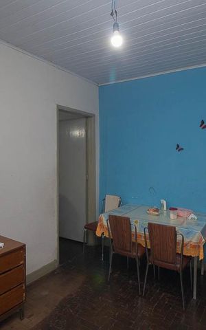 Casa à venda com 140m², 2 quartos e sem vagaSala