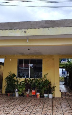 Casa à venda com 140m², 2 quartos e sem vagaFachada 