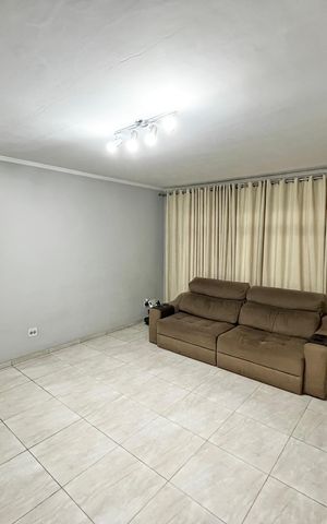 Casa para alugar com 175m², 3 quartos e 2 vagas Casa para alugar com 175m², 3 quartos e 2 vagasSala