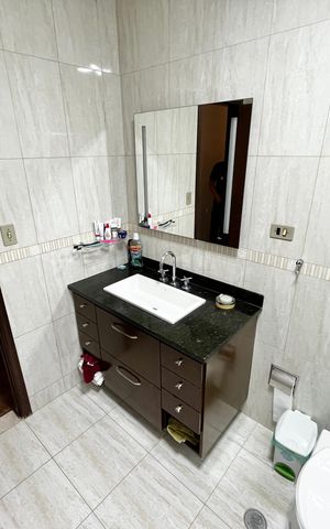 Casa para alugar com 175m², 3 quartos e 2 vagas Casa para alugar com 175m², 3 quartos e 2 vagasBanheiro