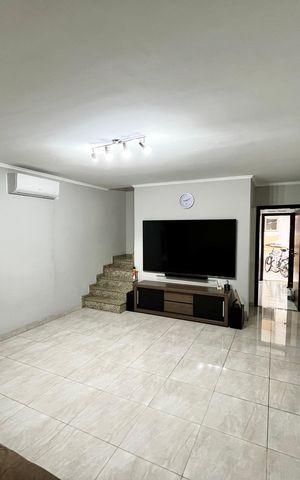 Casa para alugar com 175m², 3 quartos e 2 vagas Casa para alugar com 175m², 3 quartos e 2 vagasSala