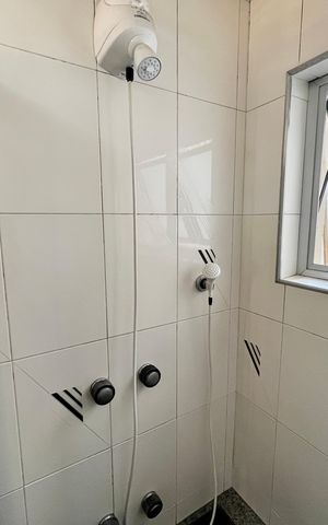 Casa para alugar com 175m², 3 quartos e 2 vagas Casa para alugar com 175m², 3 quartos e 2 vagasBanheiro da Suíte