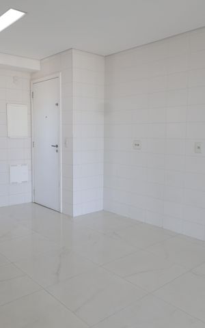 Apartamento para alugar com 121m², 3 quartos e 3 vagasCozinha