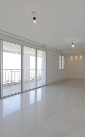 Apartamento para alugar com 121m², 3 quartos e 3 vagasSala