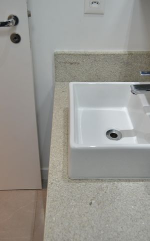 Apartamento à venda com 93m², 3 quartos e 2 vagasBanheiro Social