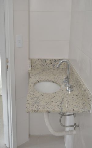 Apartamento à venda com 55m², 2 quartos e 2 vagasBanheiro da Suíte