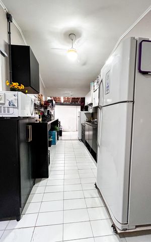 Casa à venda com 196m², 4 quartos e sem vaga Casa à venda com 196m², 4 quartos e sem vagaCozinha