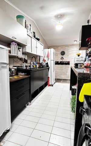 Casa à venda com 196m², 4 quartos e sem vaga Casa à venda com 196m², 4 quartos e sem vagaCozinha
