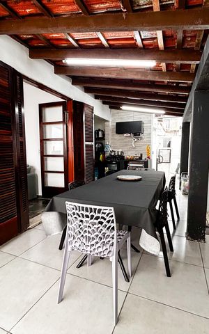 Casa à venda com 196m², 4 quartos e sem vaga Casa à venda com 196m², 4 quartos e sem vagaSala de Jantar