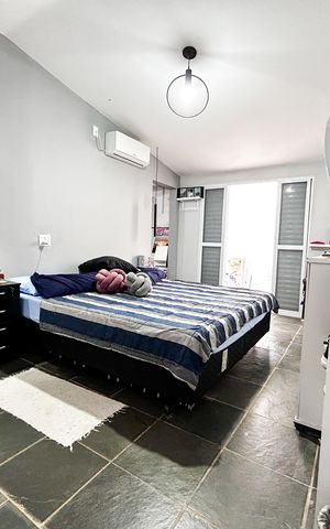 Casa à venda com 196m², 4 quartos e sem vaga Casa à venda com 196m², 4 quartos e sem vagaSuíte