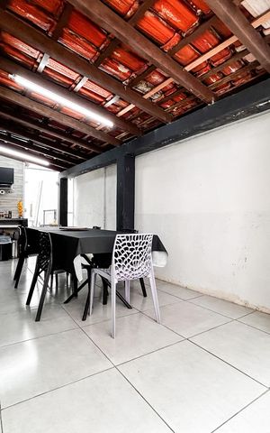 Casa à venda com 196m², 4 quartos e sem vaga Casa à venda com 196m², 4 quartos e sem vagaSala de Jantar