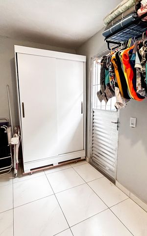 Casa à venda com 196m², 4 quartos e sem vaga Casa à venda com 196m², 4 quartos e sem vagaQuarto de Serviço