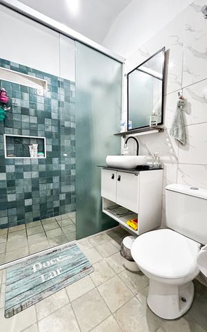 Casa à venda com 196m², 4 quartos e sem vaga Casa à venda com 196m², 4 quartos e sem vagaBanheiro Social