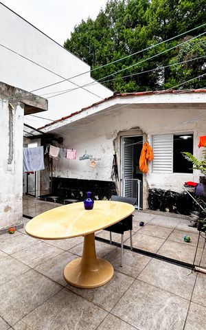 Casa à venda com 196m², 4 quartos e sem vaga Casa à venda com 196m², 4 quartos e sem vagaQuintal