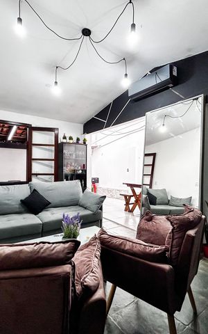 Casa à venda com 196m², 4 quartos e sem vaga Casa à venda com 196m², 4 quartos e sem vagaSala