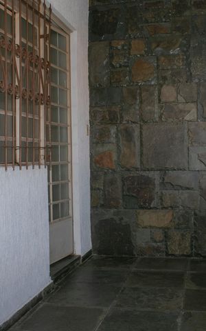 Casa à venda com 360m², 5 quartos e 1 vaga Casa à venda com 360m², 5 quartos e 1 vagaVaranda