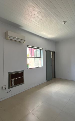 Casa à venda com 163m², 3 quartos e 2 vagasSuíte