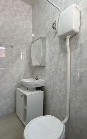 Casa à venda com 163m², 3 quartos e 2 vagasBanheiro Social