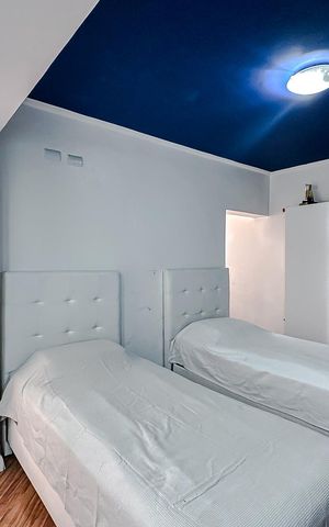 Casa à venda com 180m², 2 quartos e 2 vagas Casa à venda com 180m², 2 quartos e 2 vagasQuarto 1 - Suíte