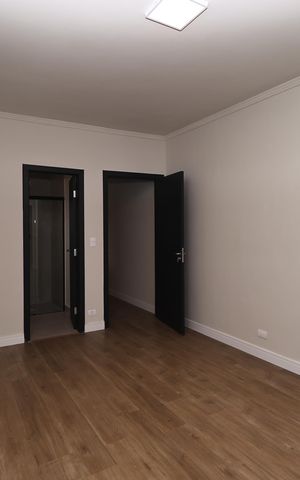 Casa à venda com 280m², 5 quartos e 2 vagas Casa à venda com 280m², 5 quartos e 2 vagasSuíte 2