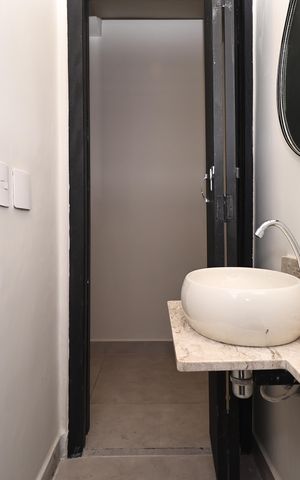 Casa à venda com 280m², 5 quartos e 2 vagas Casa à venda com 280m², 5 quartos e 2 vagasLavabo