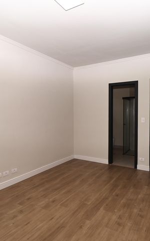 Casa à venda com 280m², 5 quartos e 2 vagas Casa à venda com 280m², 5 quartos e 2 vagasSuíte 2