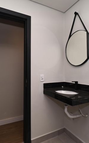 Casa à venda com 280m², 5 quartos e 2 vagas Casa à venda com 280m², 5 quartos e 2 vagasBanheiro Social 2