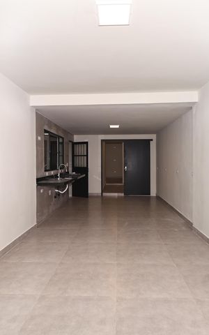 Casa à venda com 280m², 5 quartos e 2 vagas Casa à venda com 280m², 5 quartos e 2 vagasCozinha