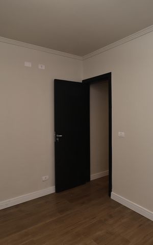 Casa à venda com 280m², 5 quartos e 2 vagas Casa à venda com 280m², 5 quartos e 2 vagasQuarto 2