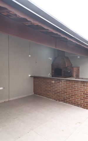 Casa à venda com 280m², 5 quartos e 2 vagas Casa à venda com 280m², 5 quartos e 2 vagasVaranda gourmet