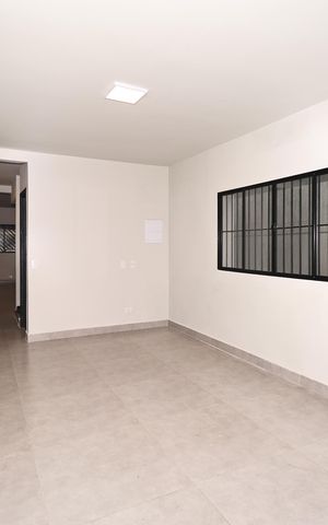 Casa à venda com 280m², 5 quartos e 2 vagas Casa à venda com 280m², 5 quartos e 2 vagasCozinha