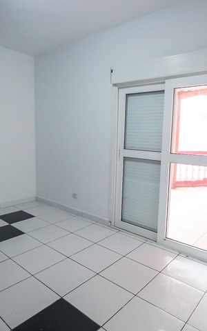 Casa à venda com 200m², 3 quartos e 2 vagasSuíte 3