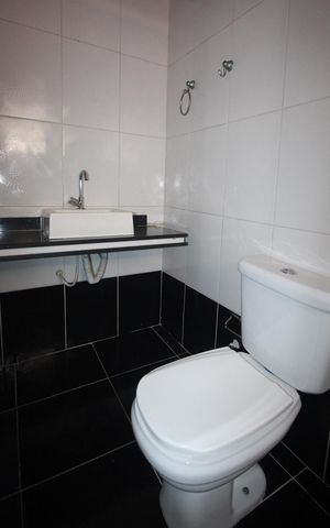 Casa à venda com 200m², 3 quartos e 2 vagasBanheiro da Suíte 3