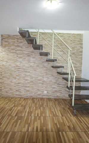 Casa à venda com 200m², 3 quartos e 2 vagasSala