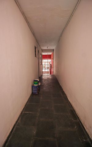Casa à venda com 200m², 3 quartos e 2 vagasCorredor