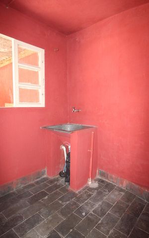Casa à venda com 200m², 3 quartos e 2 vagasÁrea de Serviço