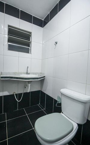 Casa à venda com 200m², 3 quartos e 2 vagasBanheiro da Suíte 2