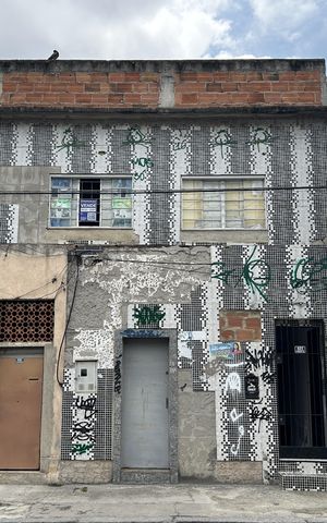 Casa à venda com 280m², 4 quartos e sem vagaFacha + plaquinha